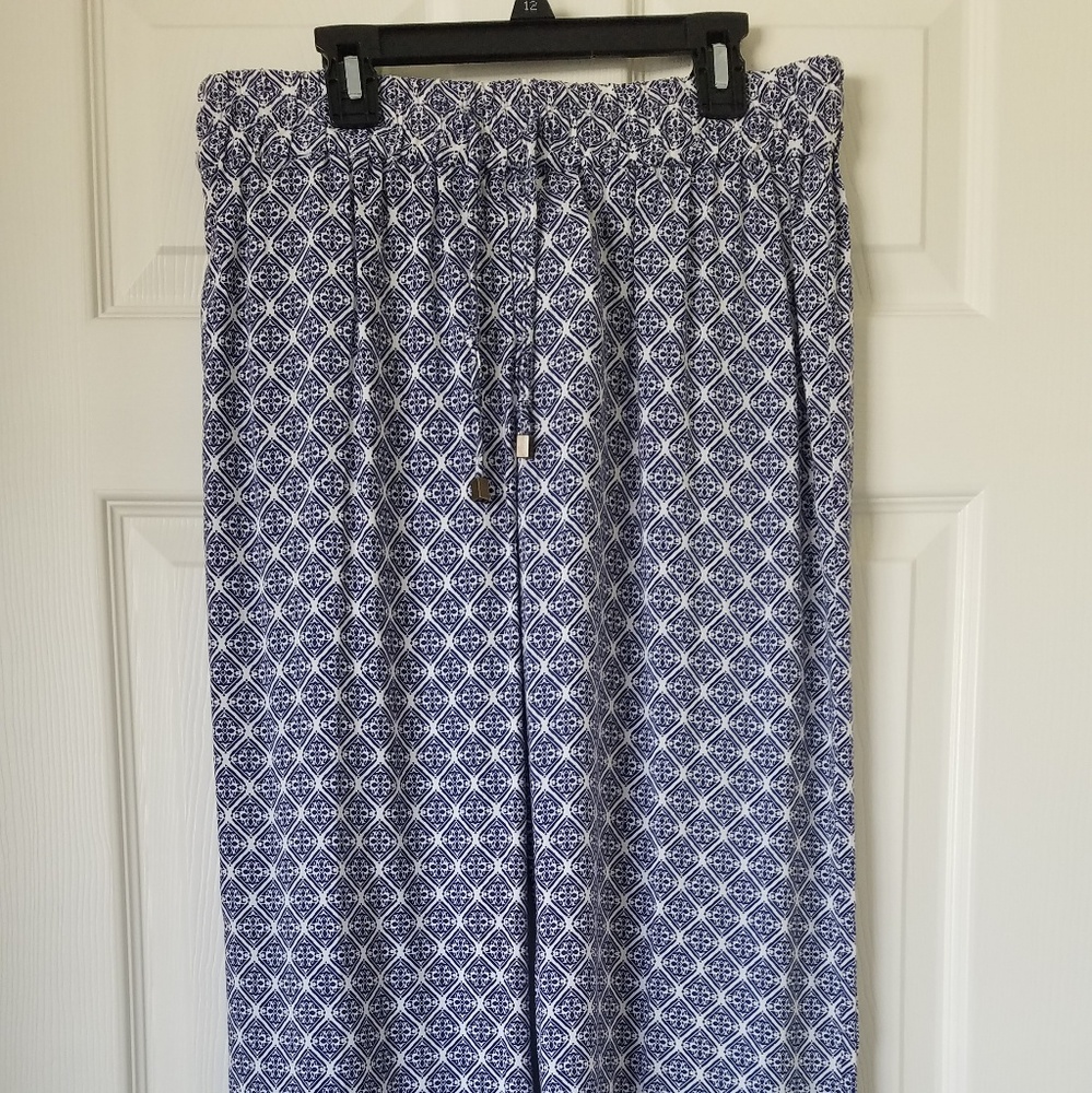 Lucy & Laurel Soft Pants